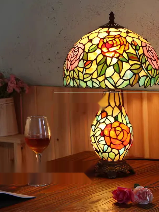 Nile Vineyard — Mosaic Stained Glass Table Lamp | Tiffany Style Vintage Grape Design