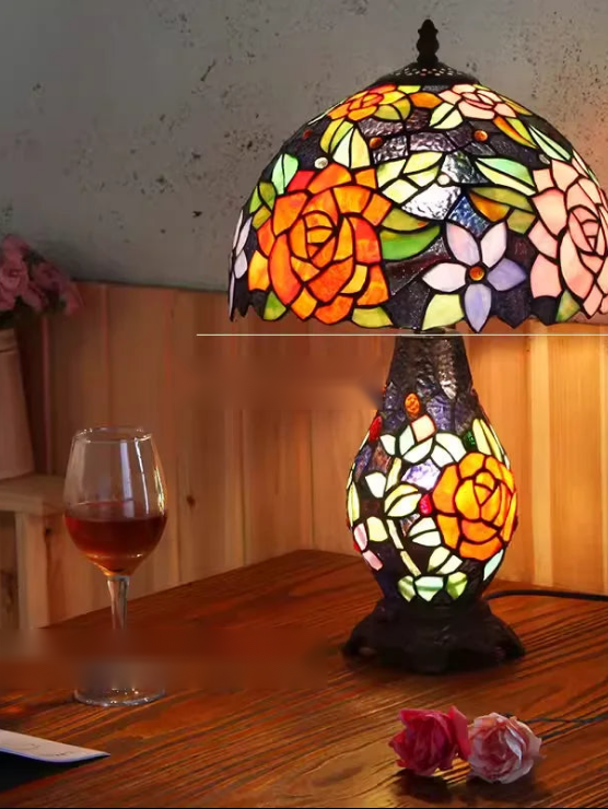 Nile Vineyard — Mosaic Stained Glass Table Lamp | Tiffany Style Vintage Grape Design